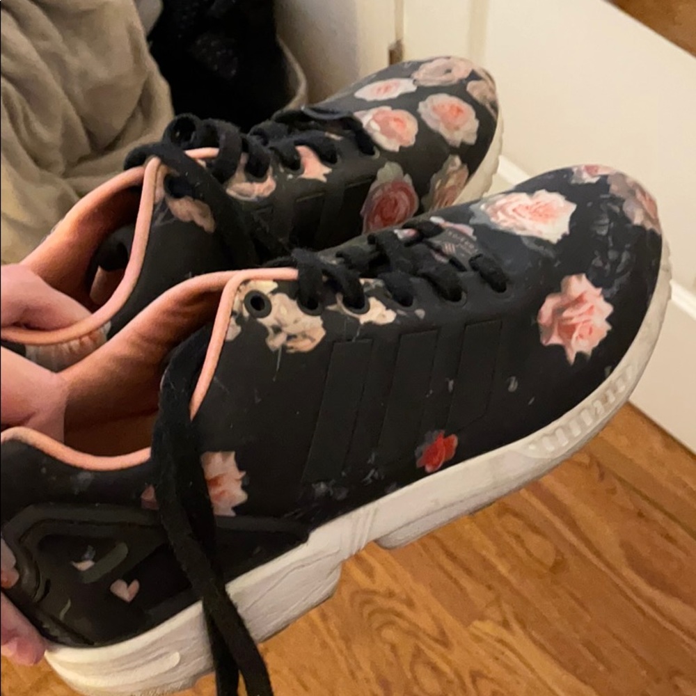 Floral adidas sneaker